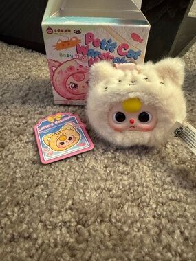 Baby Three Petit Cat Wardrobe Head Opened Blind Box